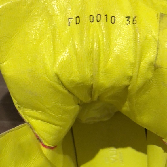 Louis Vuitton graffiti sneakers - Picture 8 of 16